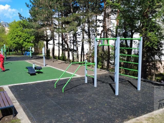  NOVÁ PONUKA – Priestranný 3-izbový byt po kompletnej rekonštrukcii v tichej časti Dúbravky