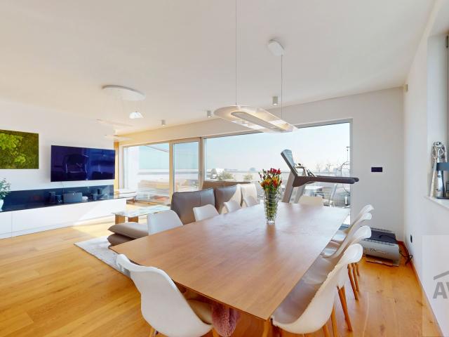 Prémiový byt na Kolibe: 247 m² celkovej plochy s terasou a jacuzzi v uzavretom rezidenčnom areáli