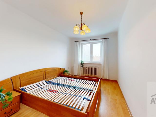 SKVELÁ PRÍLEŽITOSŤ - 6 izbový rodinný dom s garážou