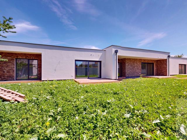 DOKONČUJEME  - 4 izbové domy na kľúč v obľúbenej lokalite Miloslavov