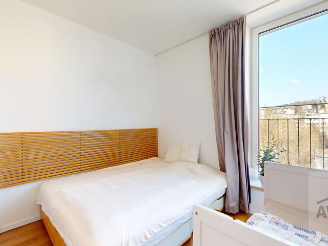 Moderný trojizbový byt s množstvom úložného priestoru - novostavba, loggia, dve pivnice