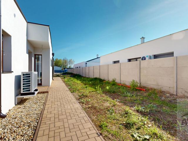 NOVINKA - Príjemný projekt rodinných domov v tichej lokalite Dunajský Klátov