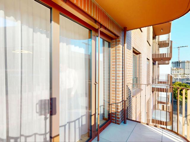 Dizajnový dvojizbový byt pri OC Nivy - pivničná kobka v cene