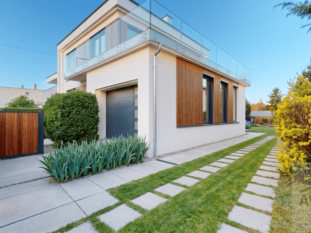 Atraktívny 5-izbový rodinný dom s garážou, terasami a pozemkom 806 m² - Kodályová ulica, Dunajská Streda