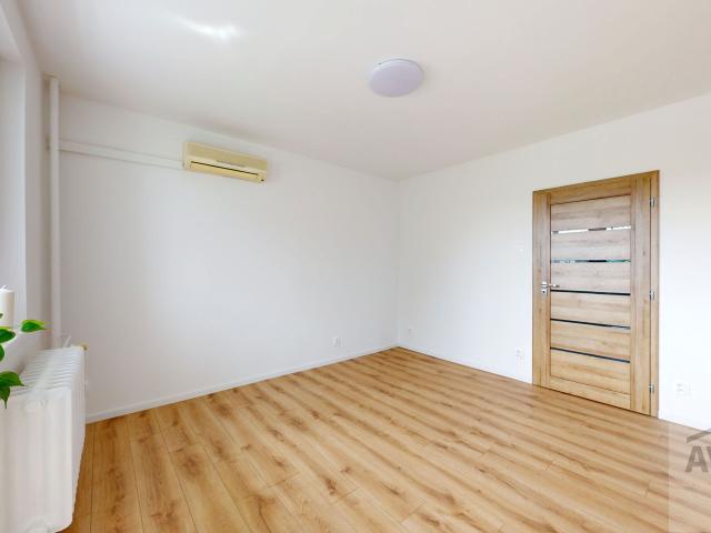 NOVÁ PONUKA | Kompletne zrekonštruovaná garsónka s loggiou – Vilová ulica, Petržalka