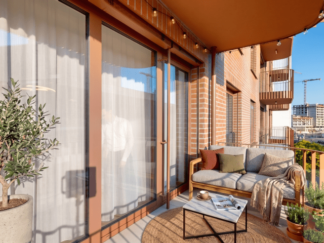 Dizajnový dvojizbový byt pri OC Nivy - pivničná kobka v cene