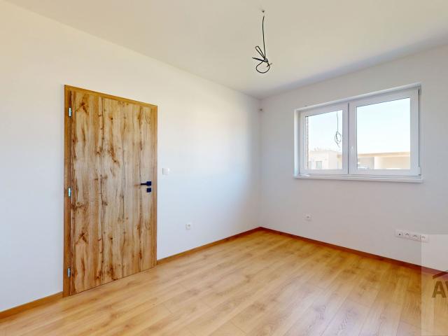 NOVINKA - Príjemný projekt rodinných domov v tichej lokalite Dunajský Klátov