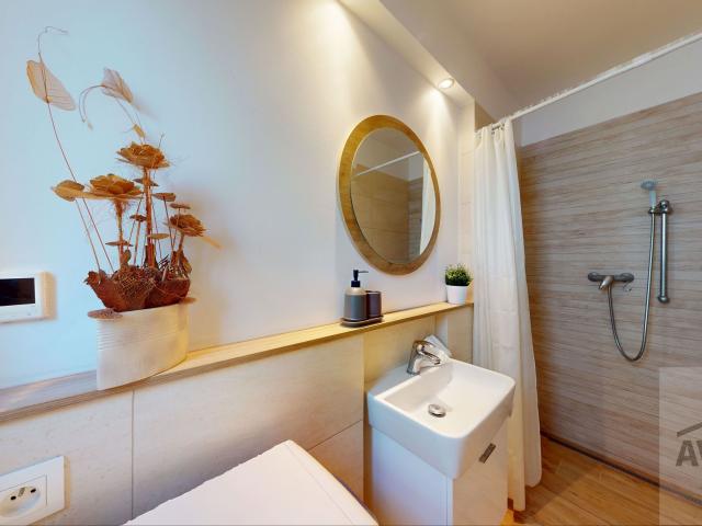 NOVÁ CENA - atraktívný 5 izbový rodinný dom v blízkosti centra s garážou a veľkým pozemkom