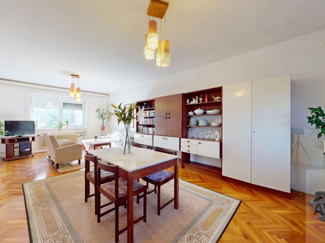 Atraktívny 5-izbový rodinný dom s garážou, terasami a pozemkom 806 m² - Kodályová ulica, Dunajská Streda