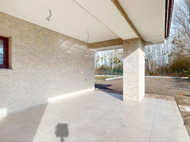 POSLEDNÝ - 4 izbový rodinný dom v tichej lokalite, vyhrievaná terasa, povala, parkovanie, dokončenie na kľúč