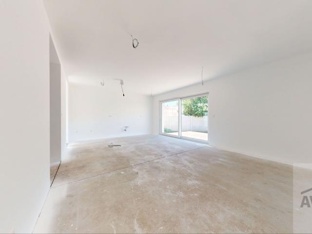 DOKONČUJEME  - 4 izbové domy na kľúč v obľúbenej lokalite Miloslavov