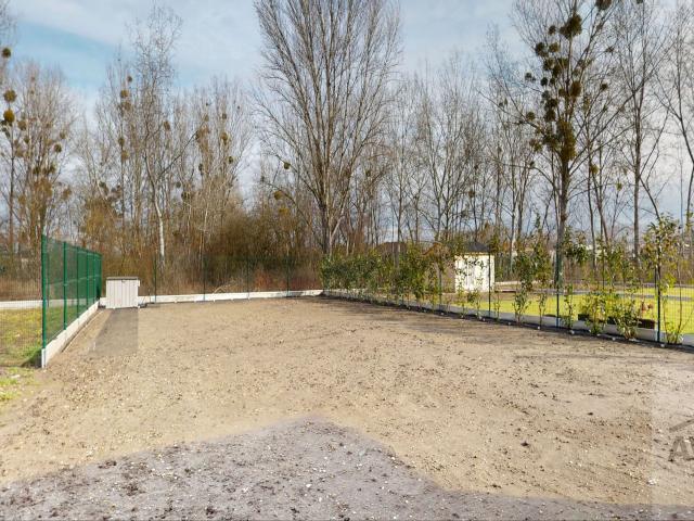 POSLEDNÝ - 4 izbový rodinný dom v tichej lokalite, vyhrievaná terasa, povala, parkovanie, dokončenie na kľúč