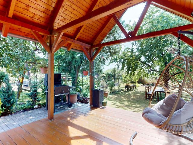 Krásna rekreačná chata v centre Rusoviec - Kovácsova ulica