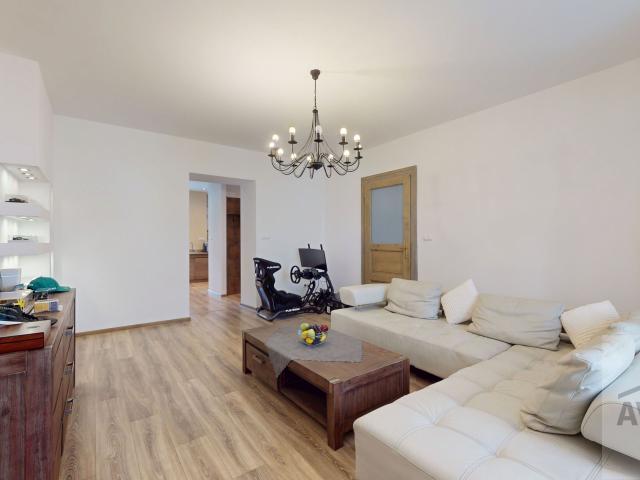 NOVÁ PONUKA | Exkluzívny 3-izbový byt v srdci Starého Mesta s unikátnou zelenou oázou