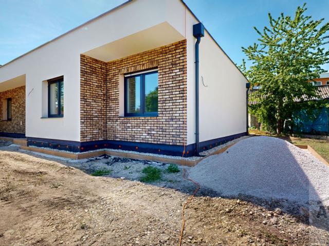 Slnečné 4 izbové rodinné domy s dokončením na kľúč