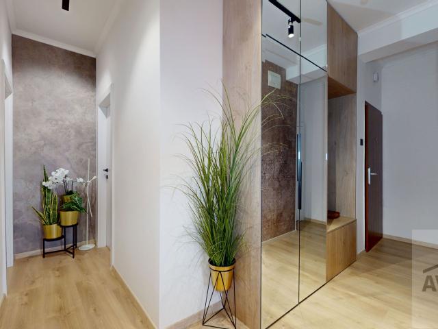 NOVÁ PONUKA | Unikátny 3-izbový byt s vlastnou záhradou v srdci Galanty