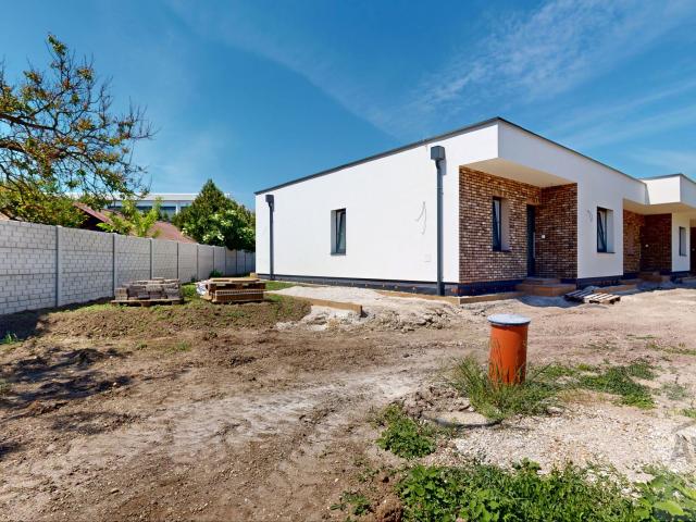 Slnečné 4 izbové rodinné domy s dokončením na kľúč
