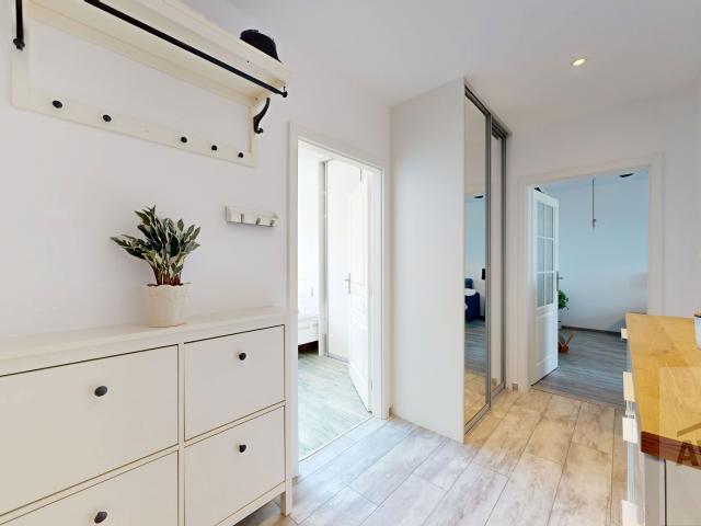  NOVÁ PONUKA – Priestranný 3-izbový byt po kompletnej rekonštrukcii v tichej časti Dúbravky