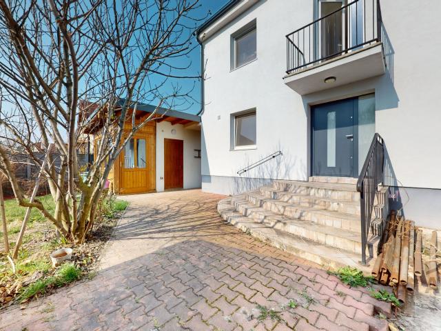 SKVELÁ PRÍLEŽITOSŤ - 6 izbový rodinný dom s garážou