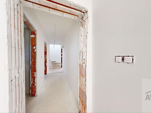 Exkluzívna 5-izbová vila v uzavretom rezorte Villa Condominium pri Rusovskom kaštieli | 153,5 m² | Pozemok 649 m² | 660 000 €
