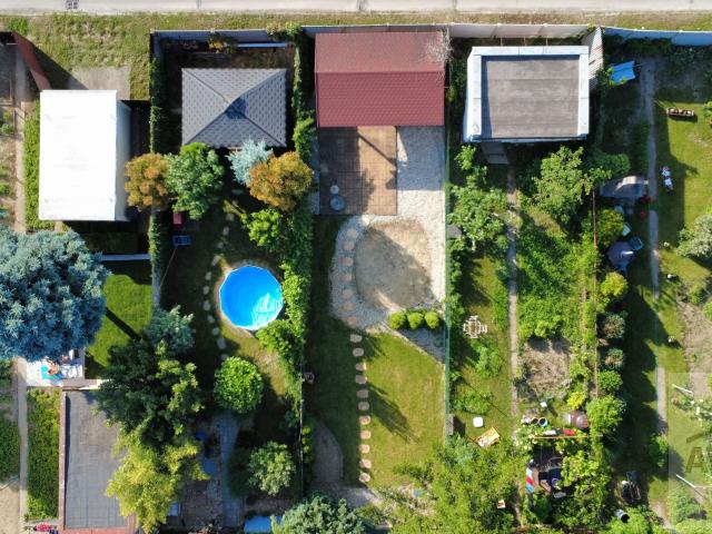 Prémiovo zariadený 3 izbový byt s vlastnou 150 m² záhradou a garážou v Galante – kompletná rekonštrukcia