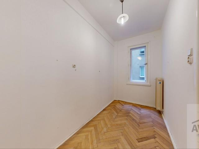 AVE estate | Priestranný 4-izbový byt s 50 m² terasou pri Hviezdoslavovom námestí