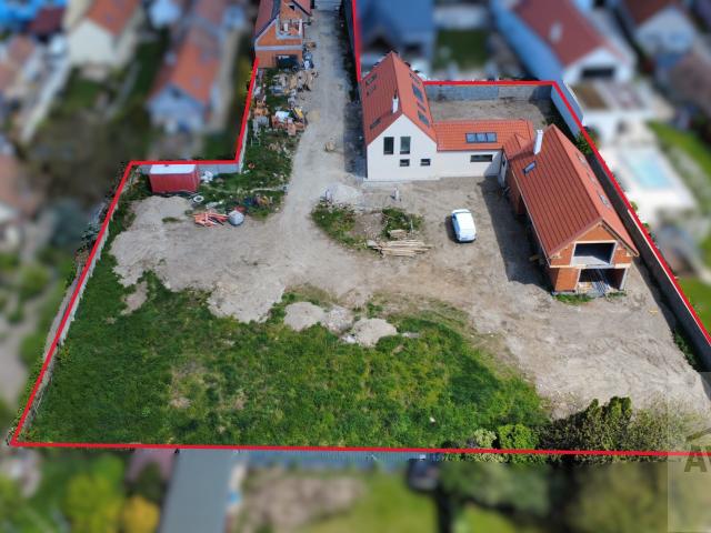 5-izbová vila priamo pri Rusovskom kaštieli – Villa Condominium, Rusovce