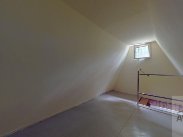 Záhrada (816 m²) pri Malom Dunaji v Malinove s chatkou, altánkom a studňou