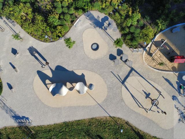 Jednoizbový byt vo vysokom štandarde prevedenia - novostavba Metropolis, balkón s výhľadom na hrad