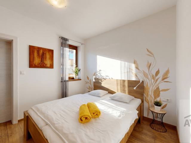 Priestranný apartmán s investičným potenciálom a vlastným parkovacím miestom v krásnom prostredí - Chopok Juh