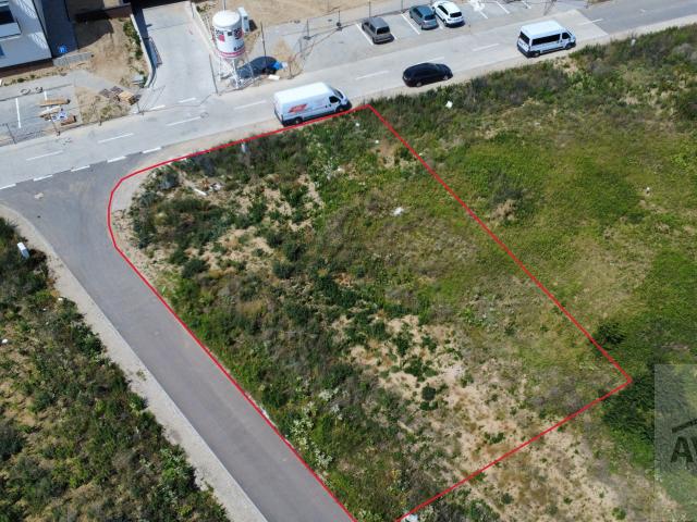 Pozemok na rodinný dom v Ivanke pri Dunaji – 538 m², všetky IS