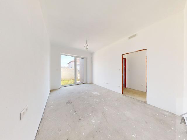 Výborne dispozične riešený 5 izbový rodinným v tichej ulici obce