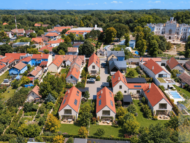 Tehlová novostavba 5 izbového rodinného domu v obľúbenej časti Rusoviec - Balkánska ulica.