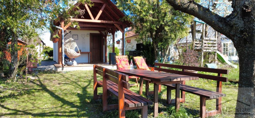 Príjemná rekreačná chata v centre Rusoviec