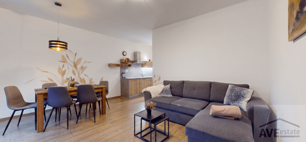 Slnečný rekreačný/ investičný apartmán v novostavbe pod Chopkom